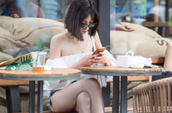 长腿美女小姐姐,探寻街拍中的时尚女神